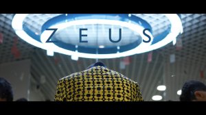 Zeus by Les French Twins