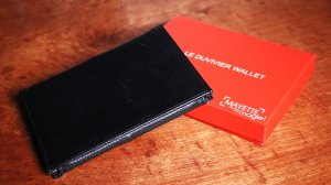 Duvivier Wallet by Dominique Duvivier (Gimmick Not Included)